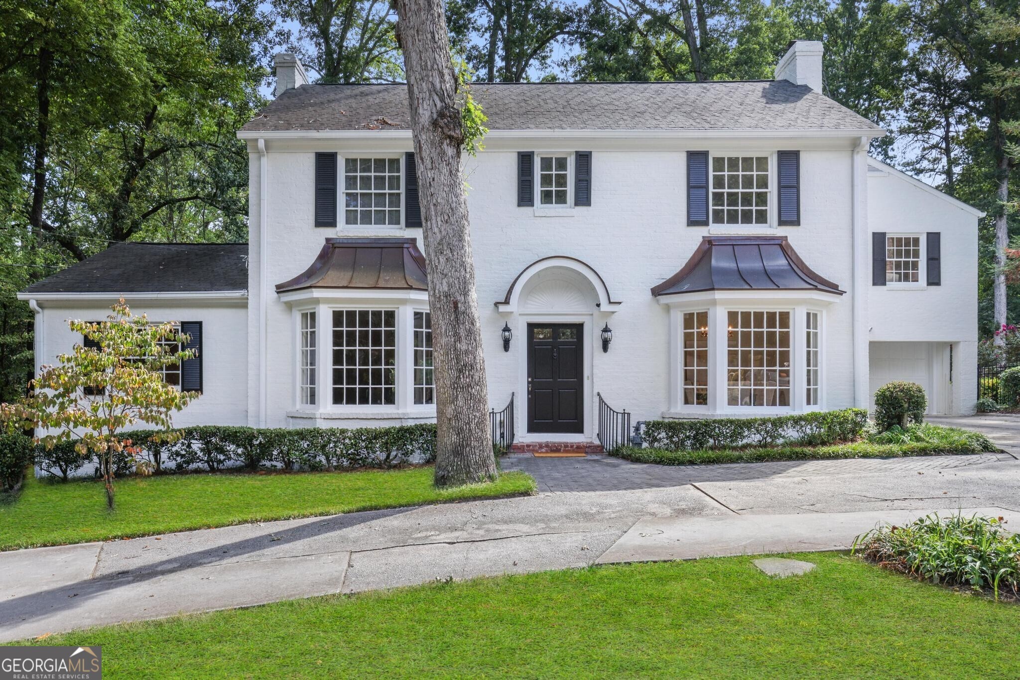 Property Photo: 3797 Peachtree Dunwoody Road NE GA 30342