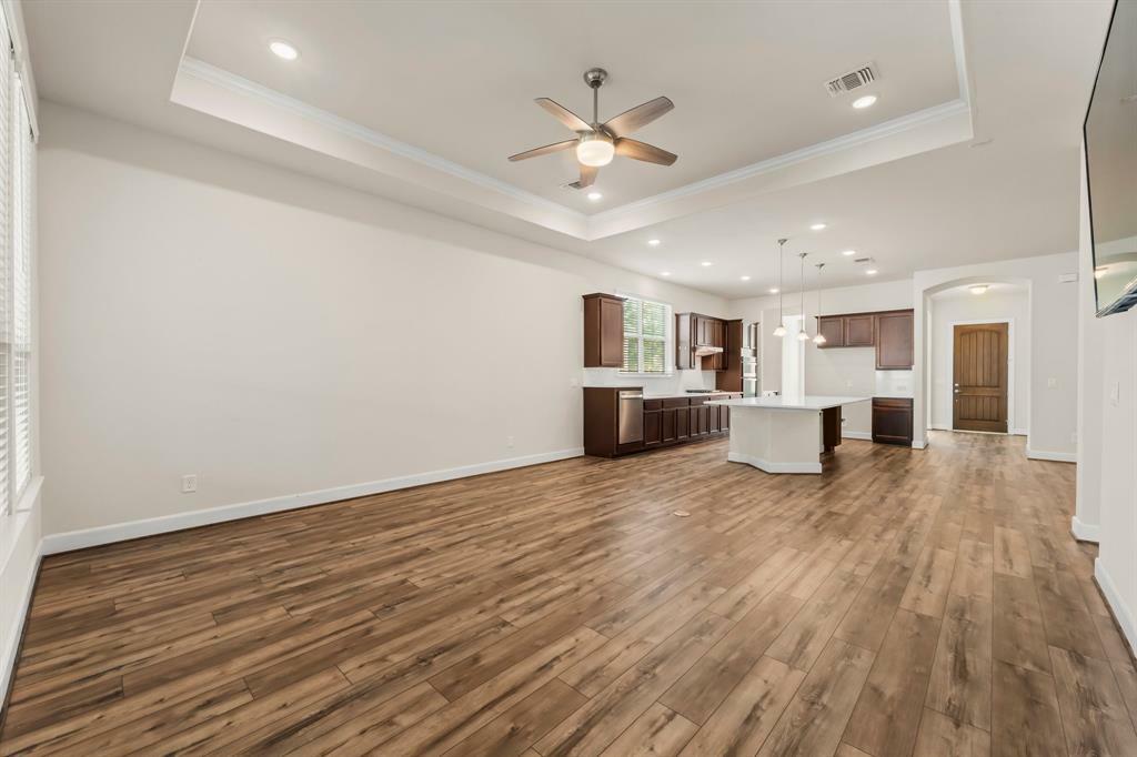 Property Photo:  108 Chestnut Bay  TX 77382 