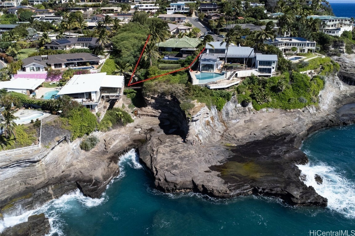 Property Photo: 18 Poipu Place HI 96825