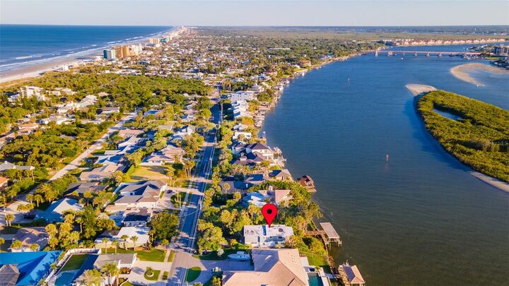Property Photo:  1324 N Peninsula Avenue  FL 32169 