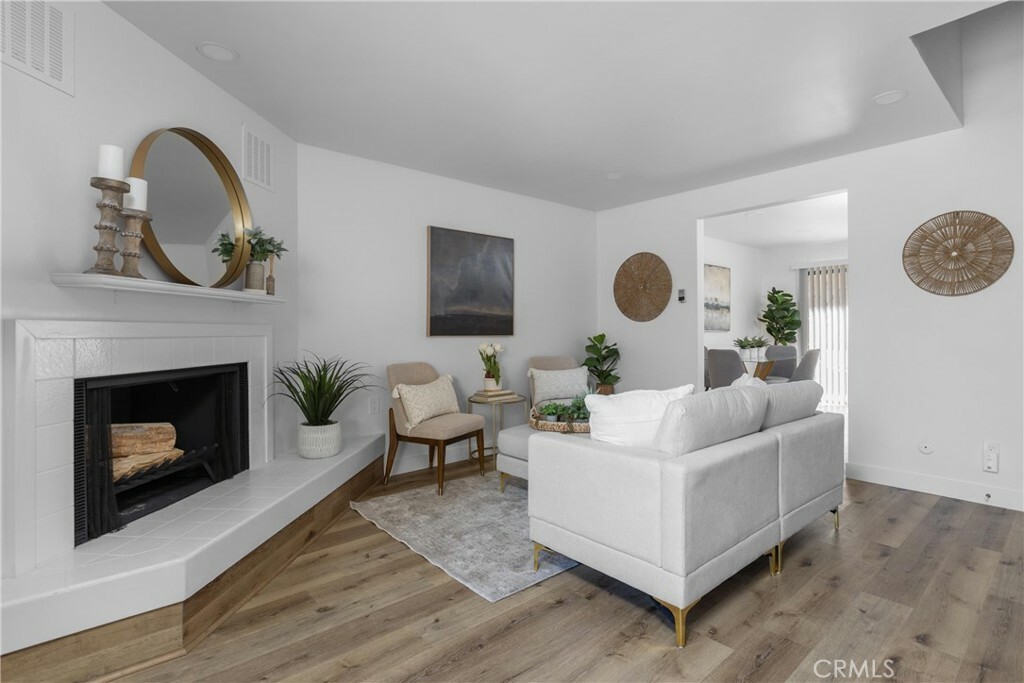 Property Photo:  750 Chorro Street 5  CA 93401 