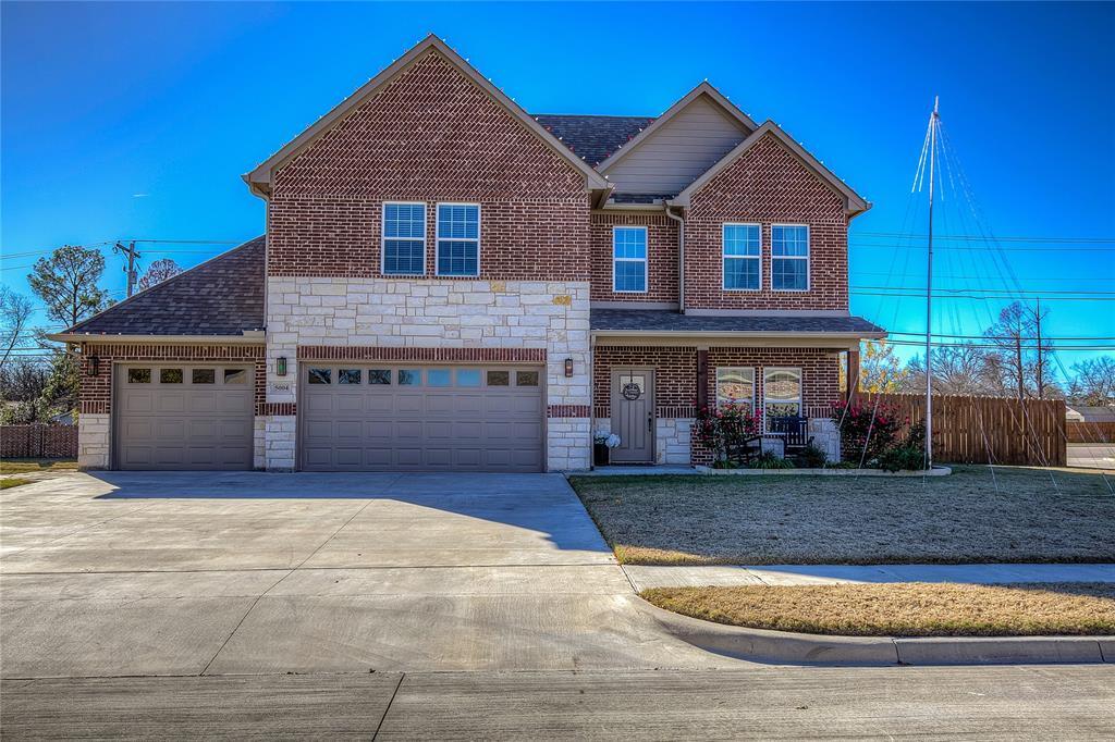 Property Photo: 5004 Peacock Lane TX 75402