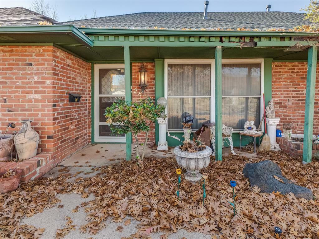 Property Photo: 2620 NW 121st Street OK 73120