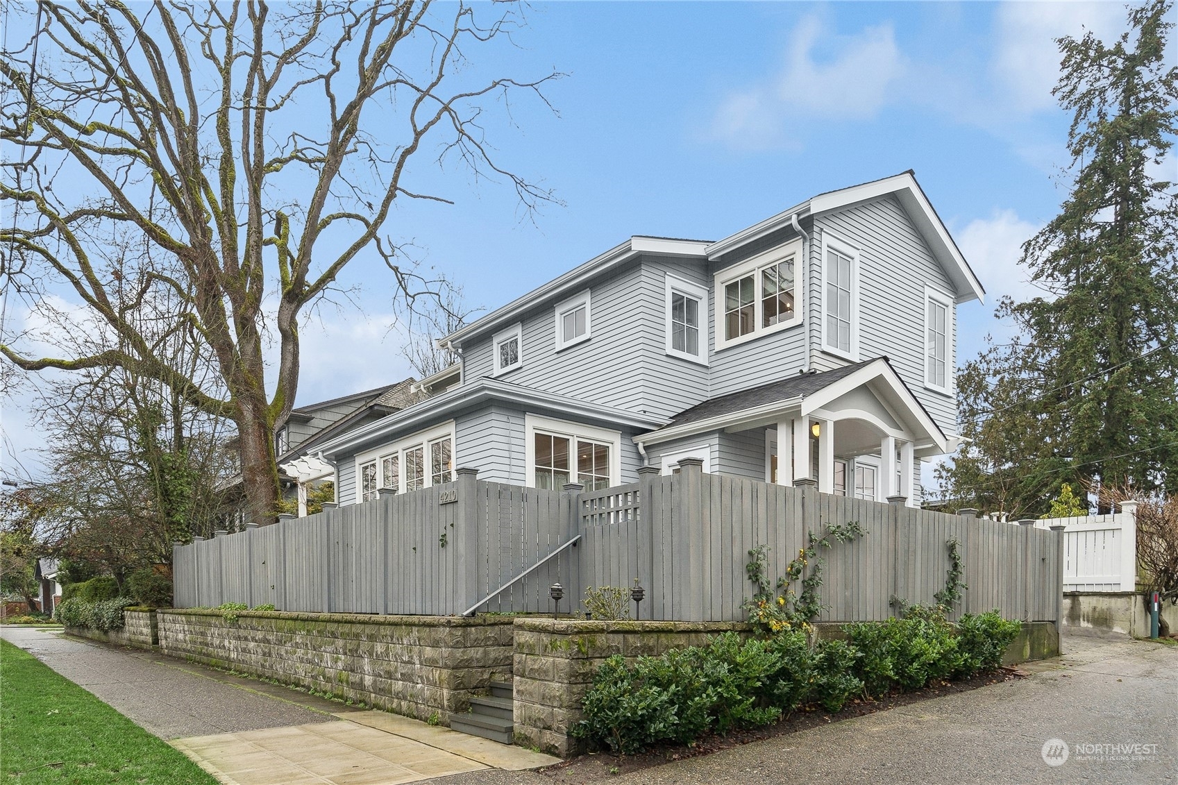 4210 E Newton Street  Seattle WA 98122 photo