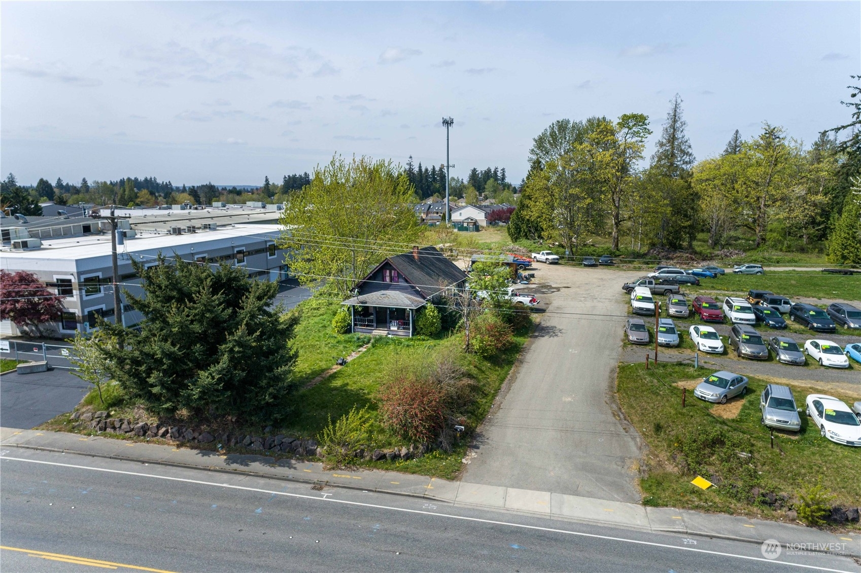 Property Photo:  200  Meridian Avenue E  WA 98354 