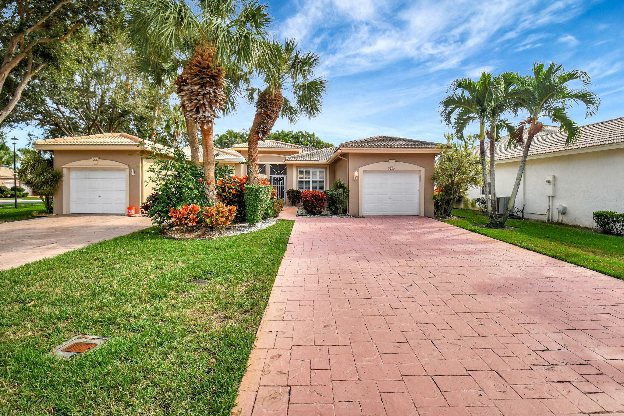 Property Photo:  9620 Crescent View Drive N  FL 33437 