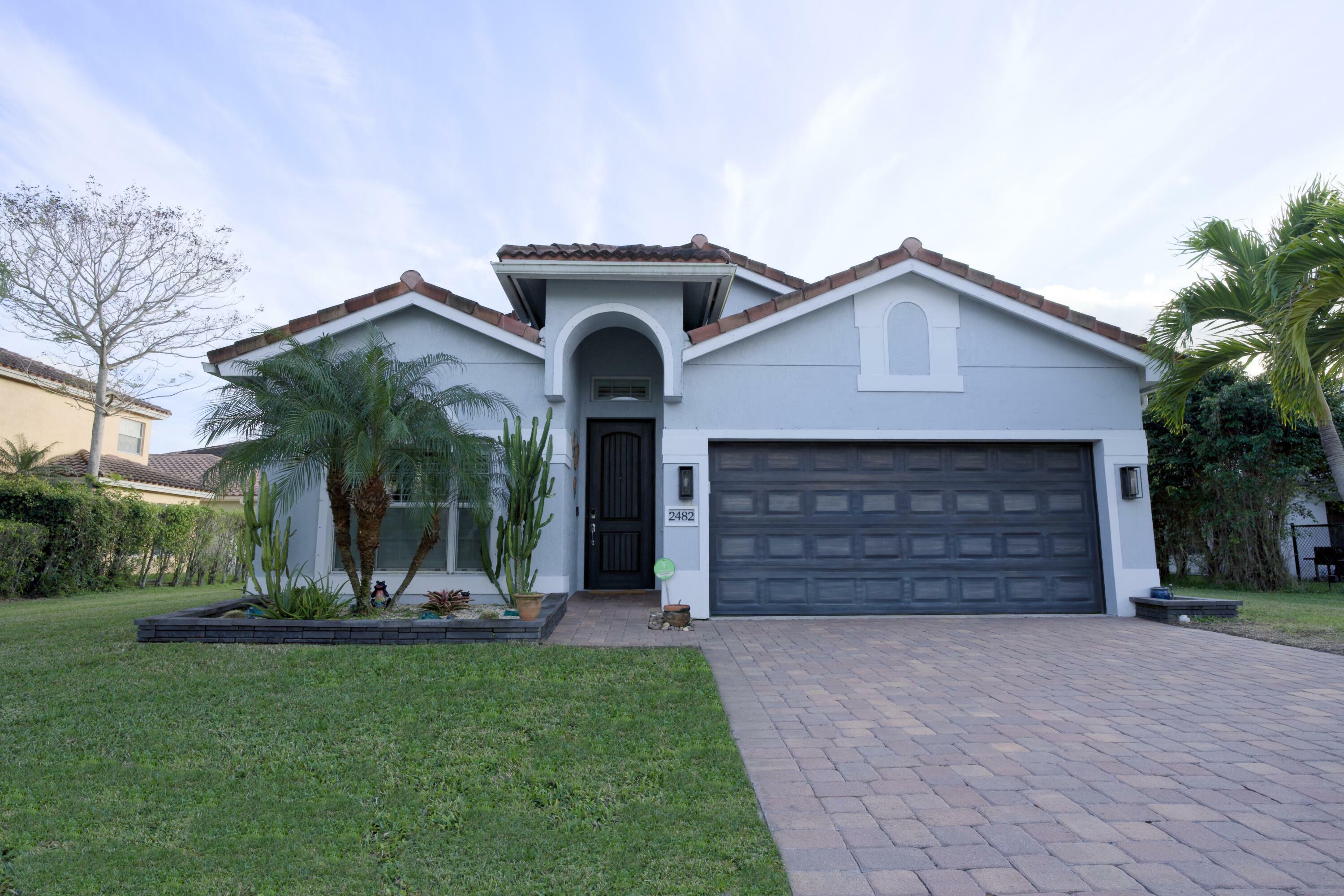Property Photo: 2482 SW Silverado Street FL 34990