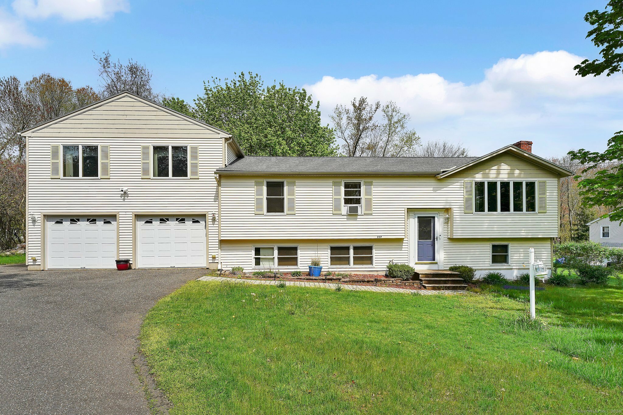 Property Photo:  237 Long Swamp Road A  CT 06716 