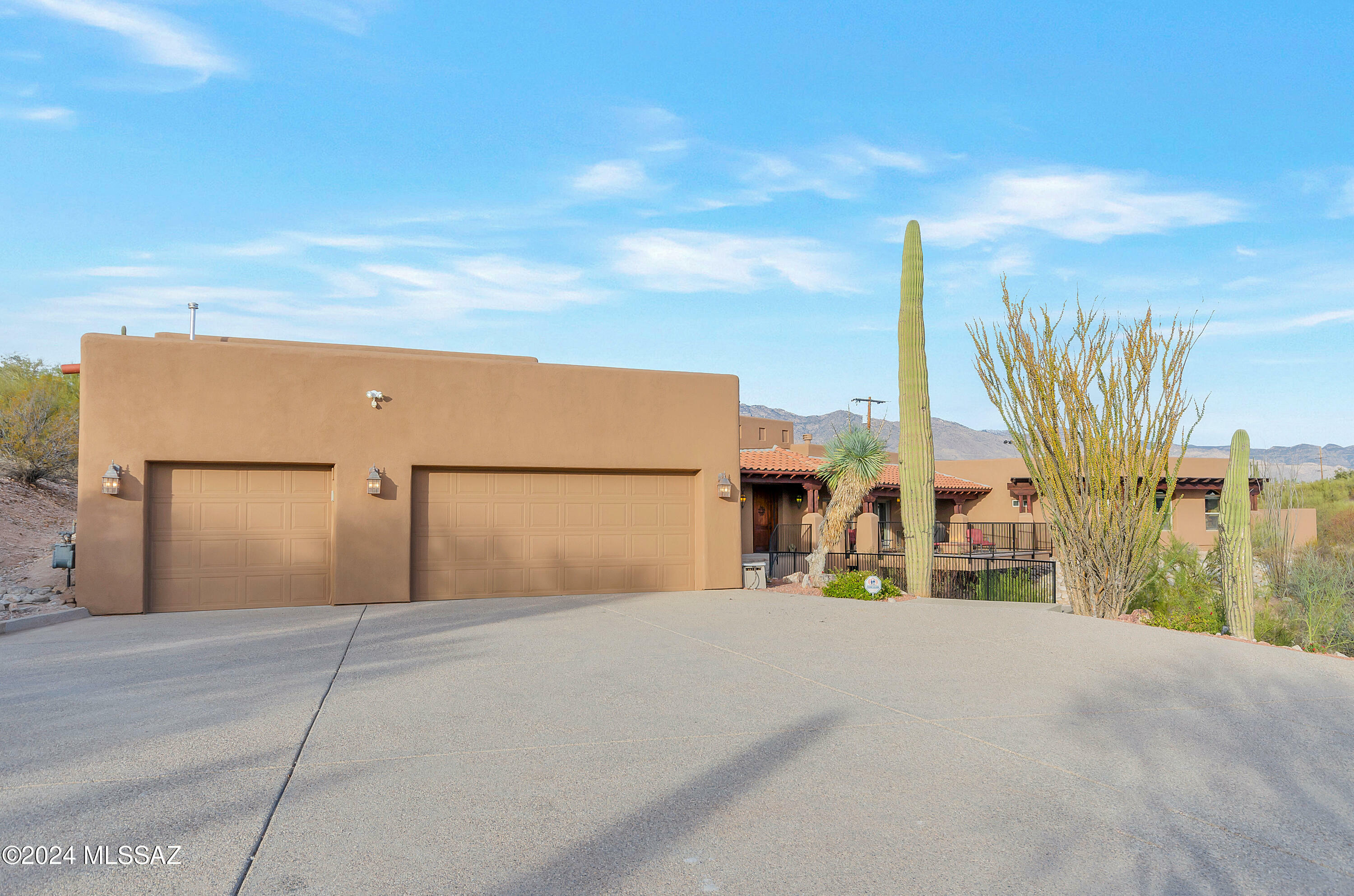 Property Photo:  4423 N Osage Drive  AZ 85718 