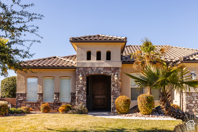 Property Photo: 437 N Northstar Dr UT 84770