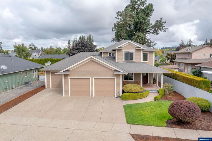 1537  Meadowlark Dr SE  Stayton OR 97383 photo