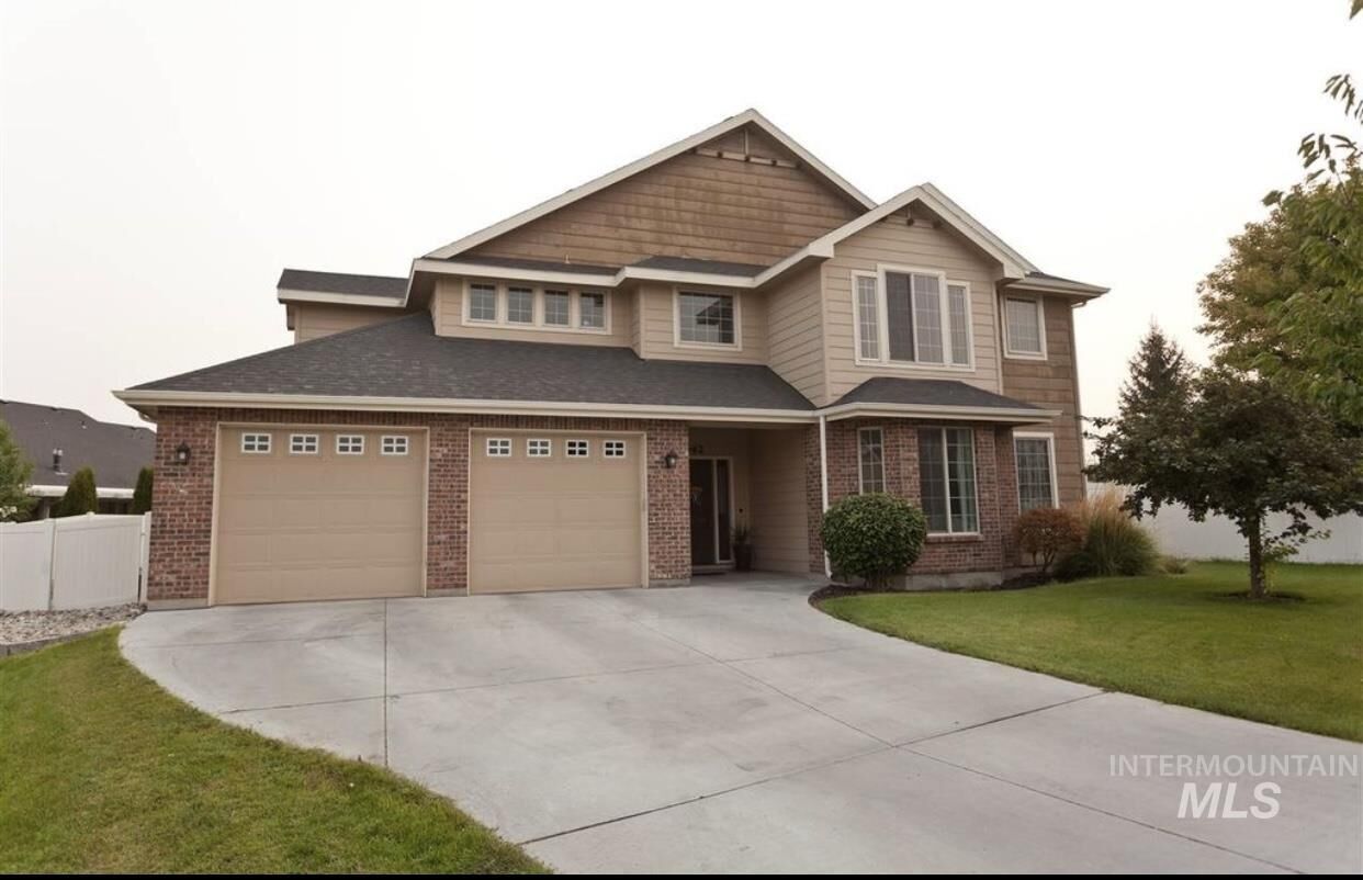 Property Photo:  1942 W Placer Creek Ct  ID 83686 