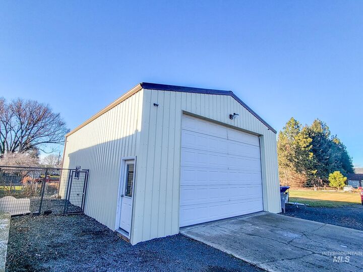 Property Photo: 711 Airway Ave ID 83501