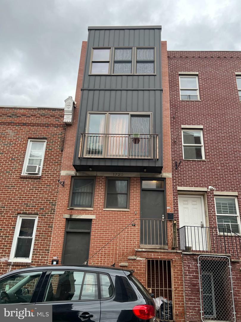 Property Photo: 1725 Fontain Street PA 19121
