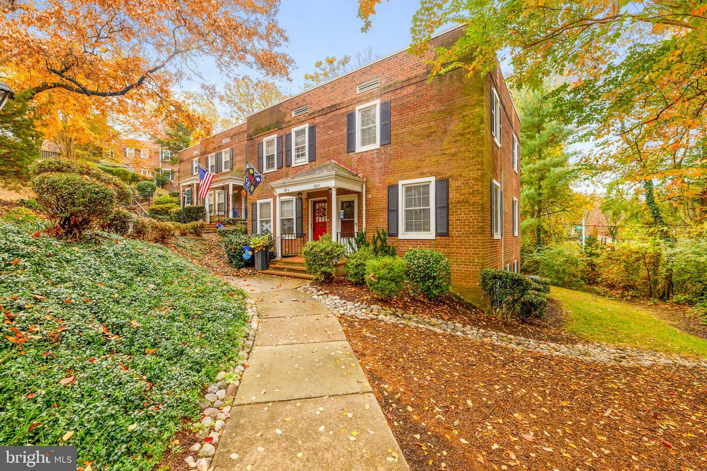 Property Photo:  2812 S Columbus Street  VA 22206 