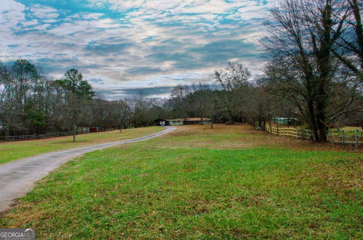 Property Photo:  1400 New Hope Church Road  GA 30052 