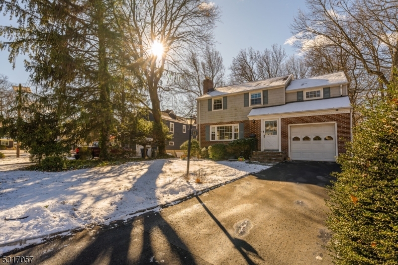 Property Photo:  71 Willoughby Rd  NJ 07023 