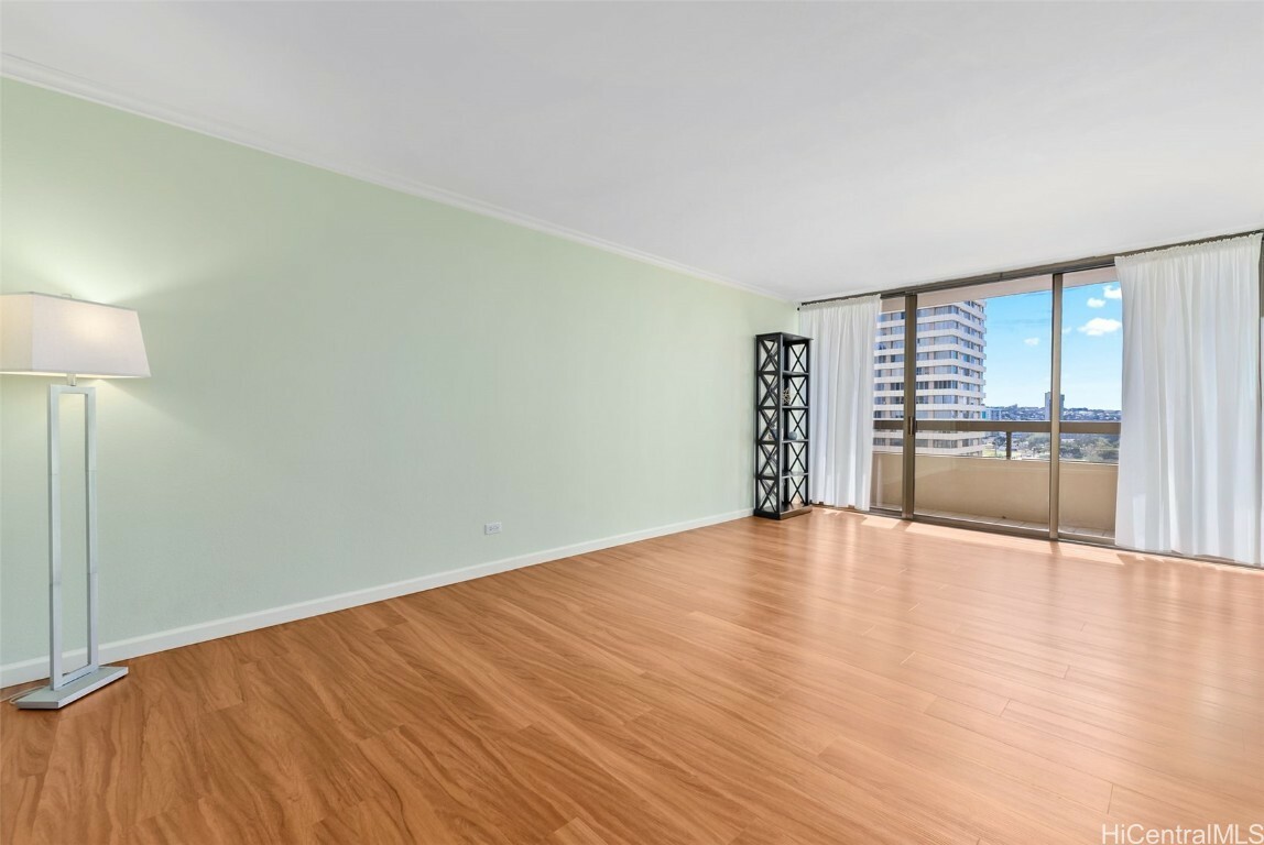 Property Photo:  2499 Kapiolani Boulevard 1107  HI 96826 