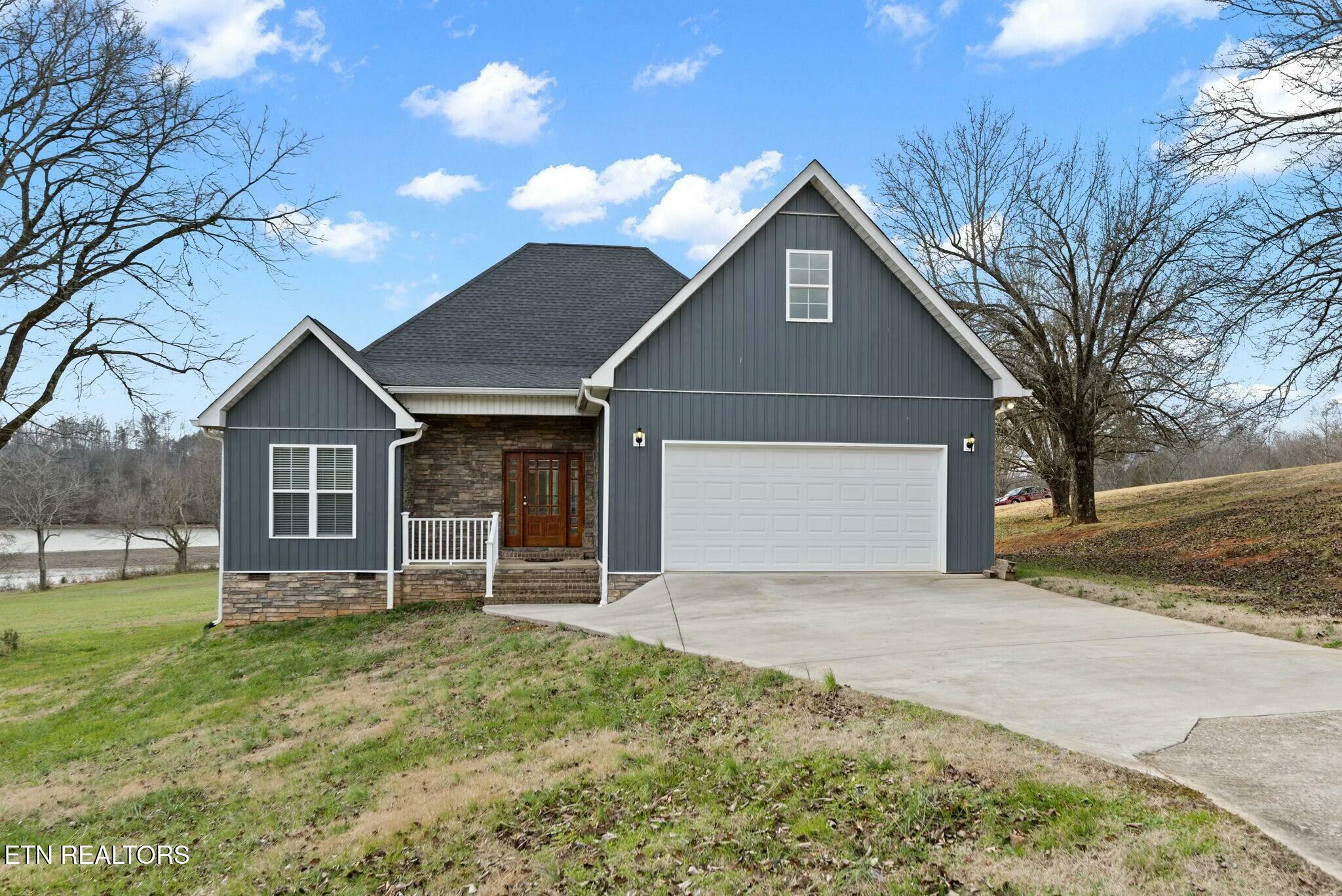 Property Photo:  564 Emory River Rd  TN 37748 