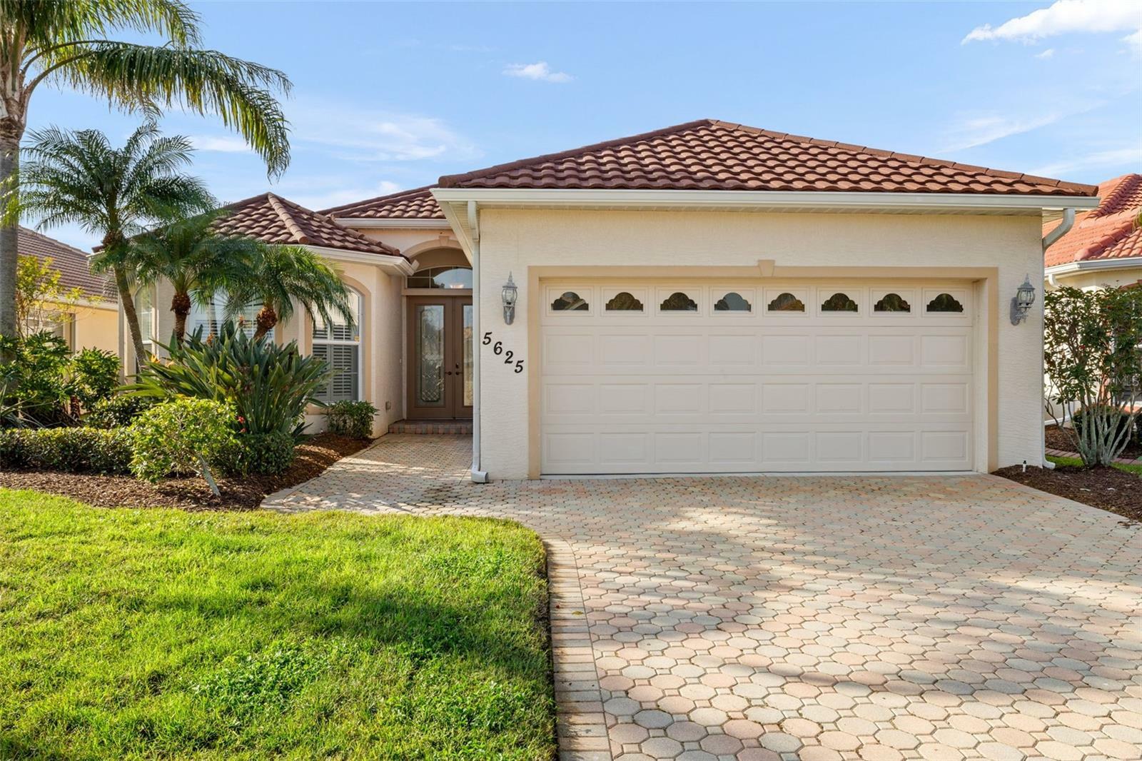 5625 Whispering Oaks Drive  North Port FL 34287 photo