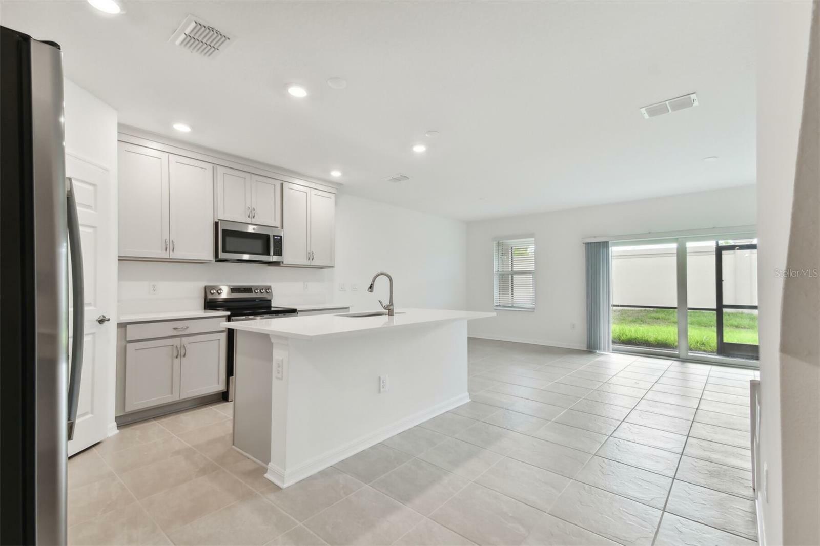 Property Photo:  5447 Tripoli Drive  FL 34221 