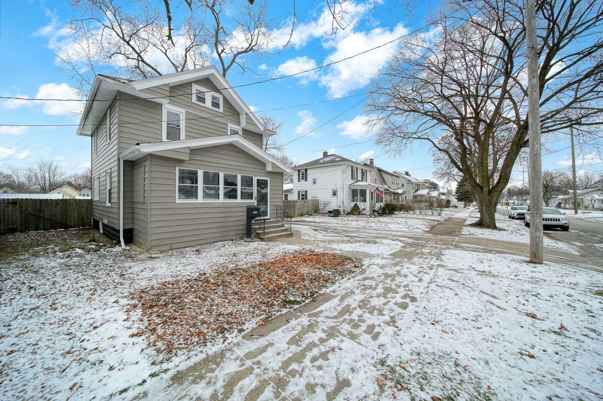 Property Photo:  215 N Durand Street  MI 49202 