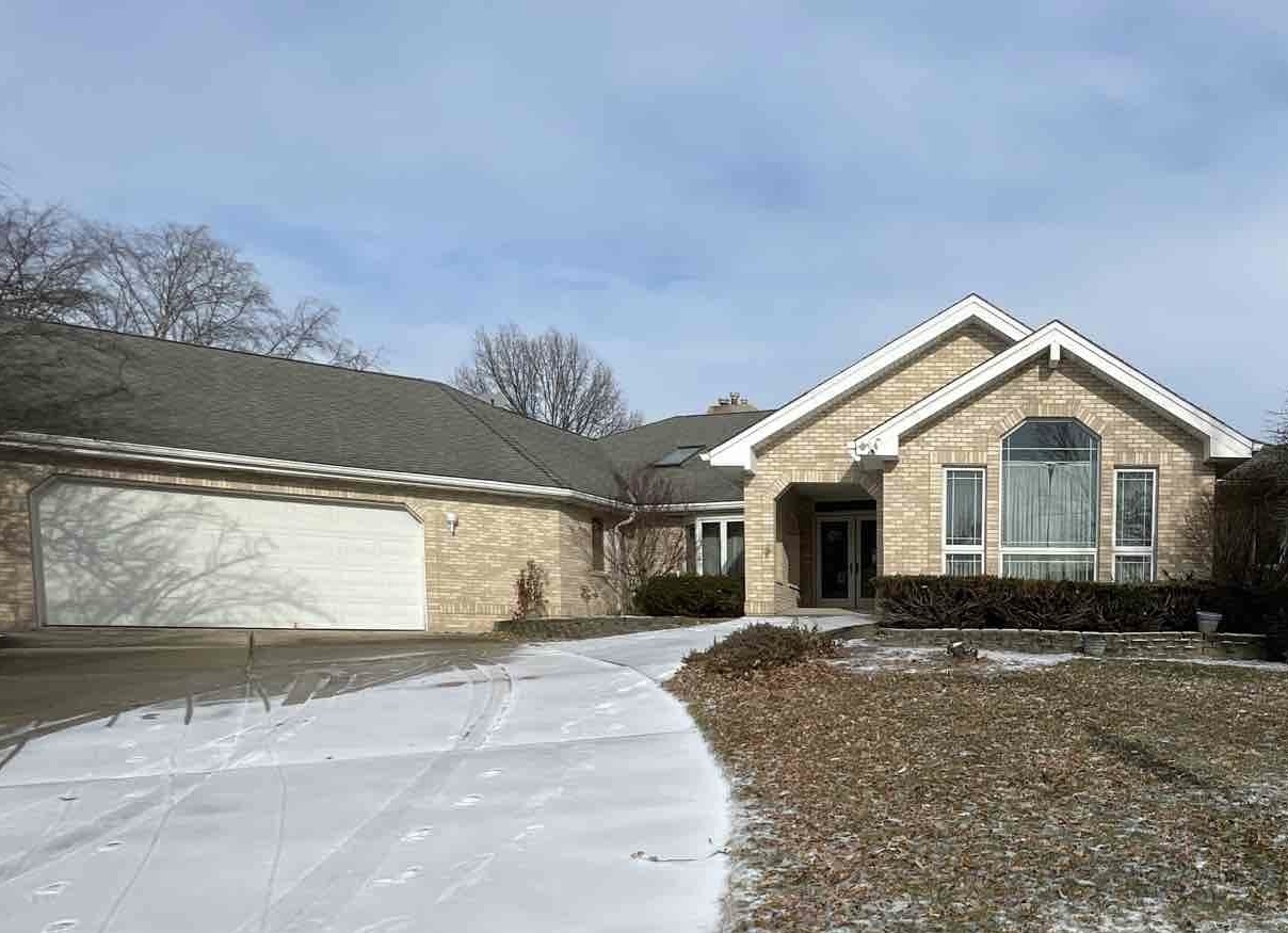 Property Photo:  14047 Persimmon Drive  IL 60467 