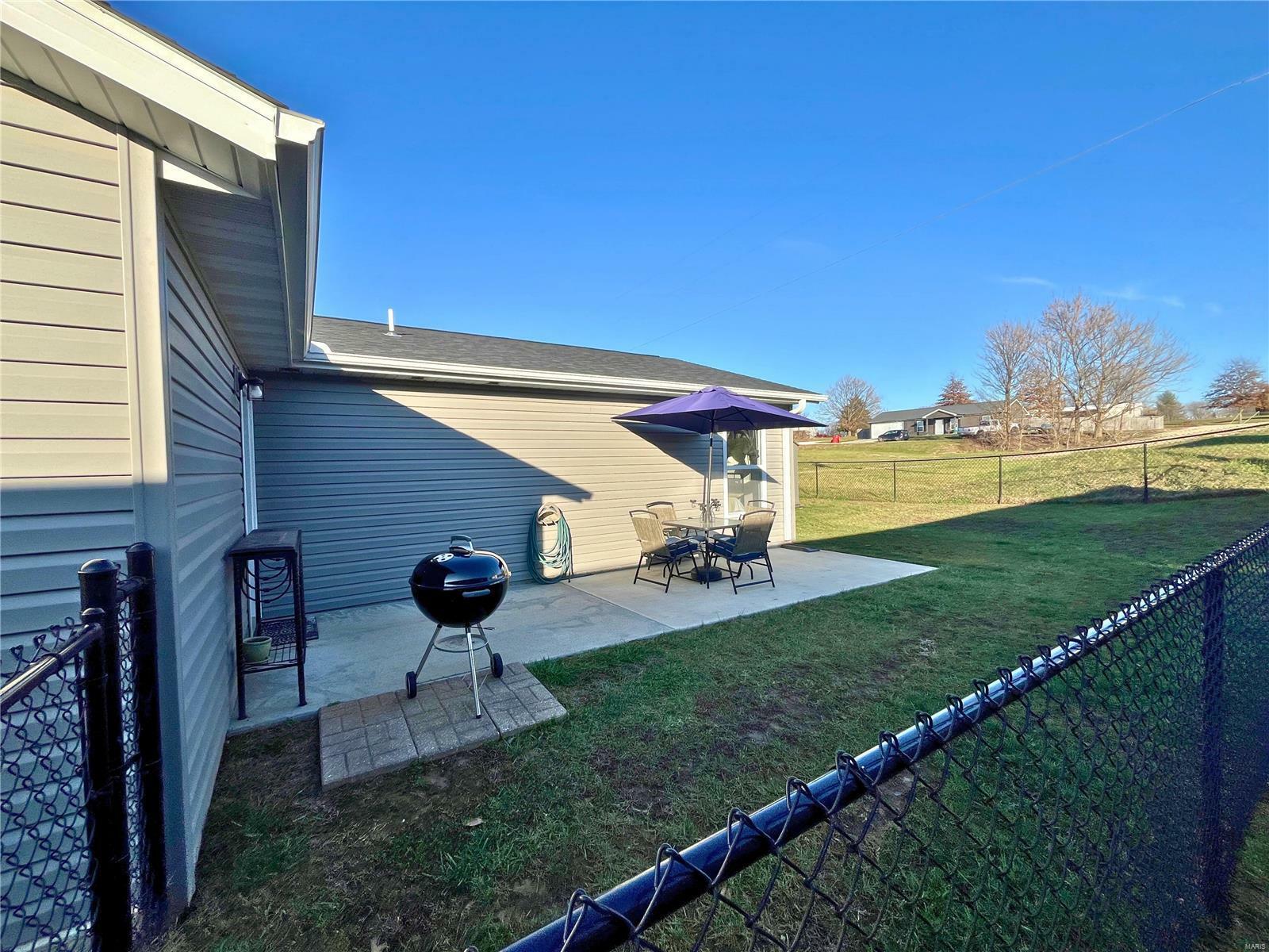 Property Photo:  506 Southview Drive  MO 63755 