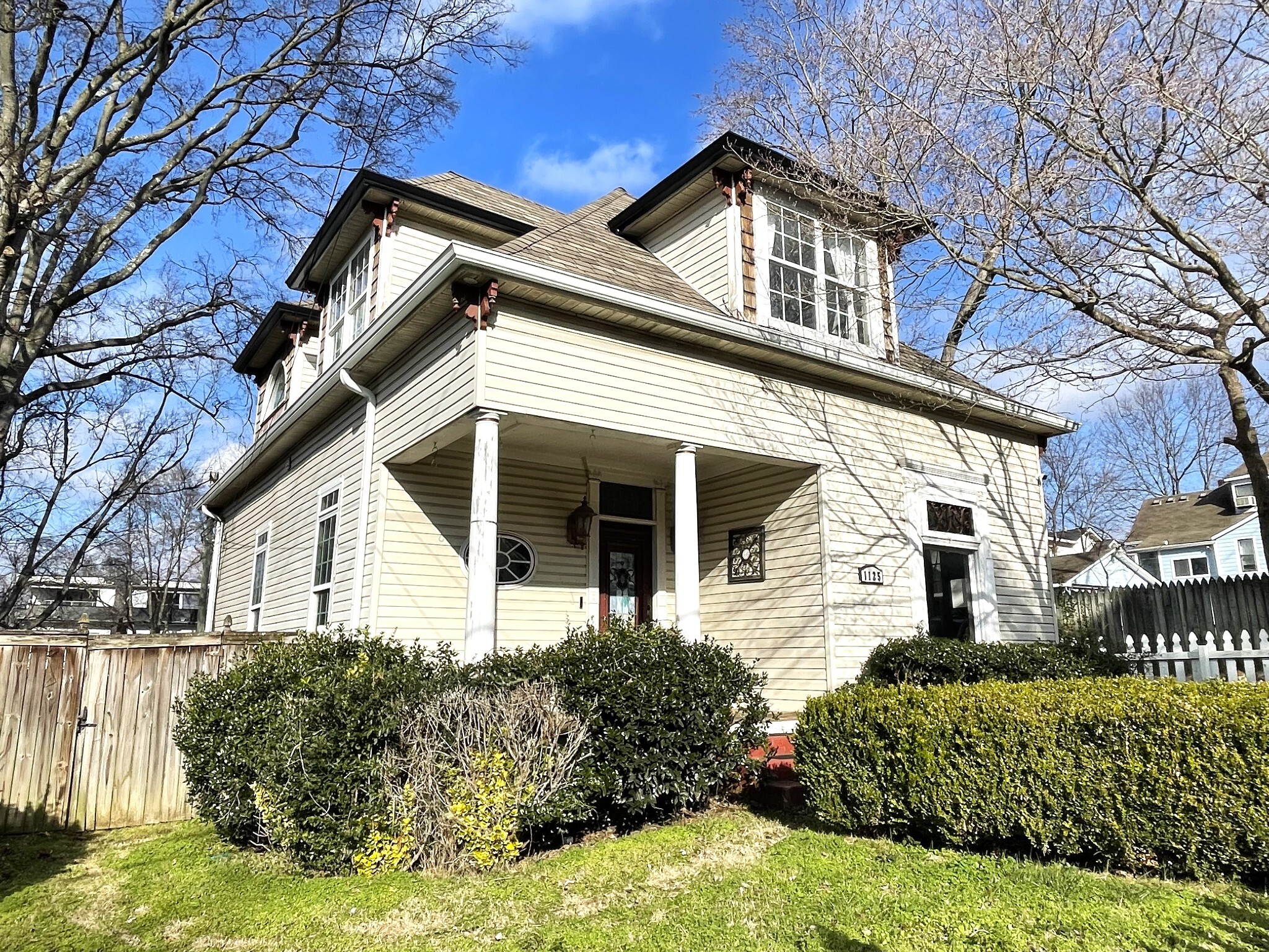 Property Photo: 1125 Douglas Ave TN 37206
