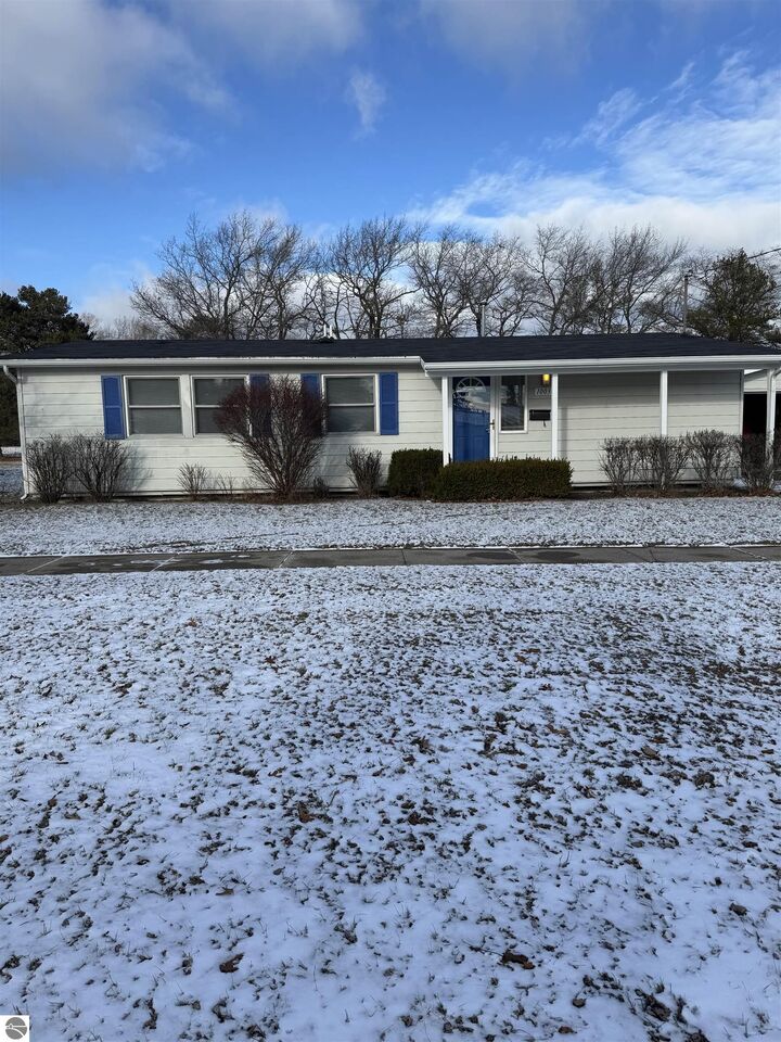 10038 8th Street  Oscoda MI 48750 photo