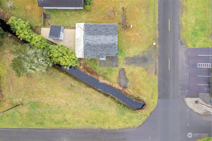 Property Photo: 113 E Pacific Avenue WA 98595