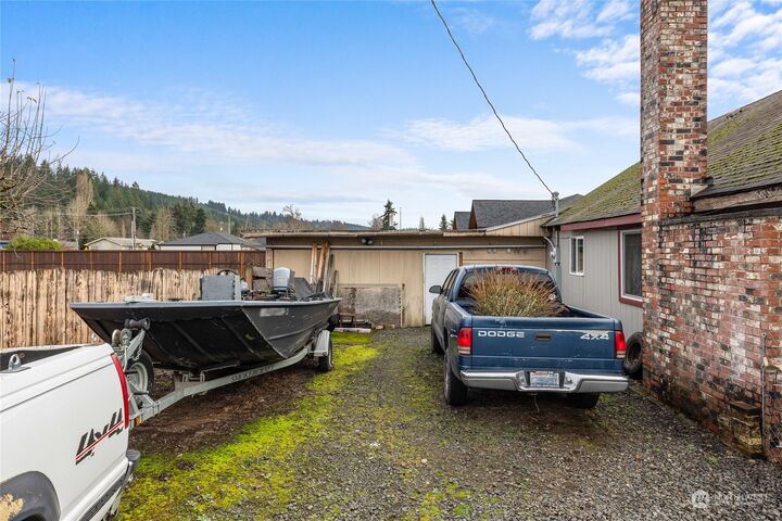Property Photo:  1112  Grand Avenue  WA 98531 