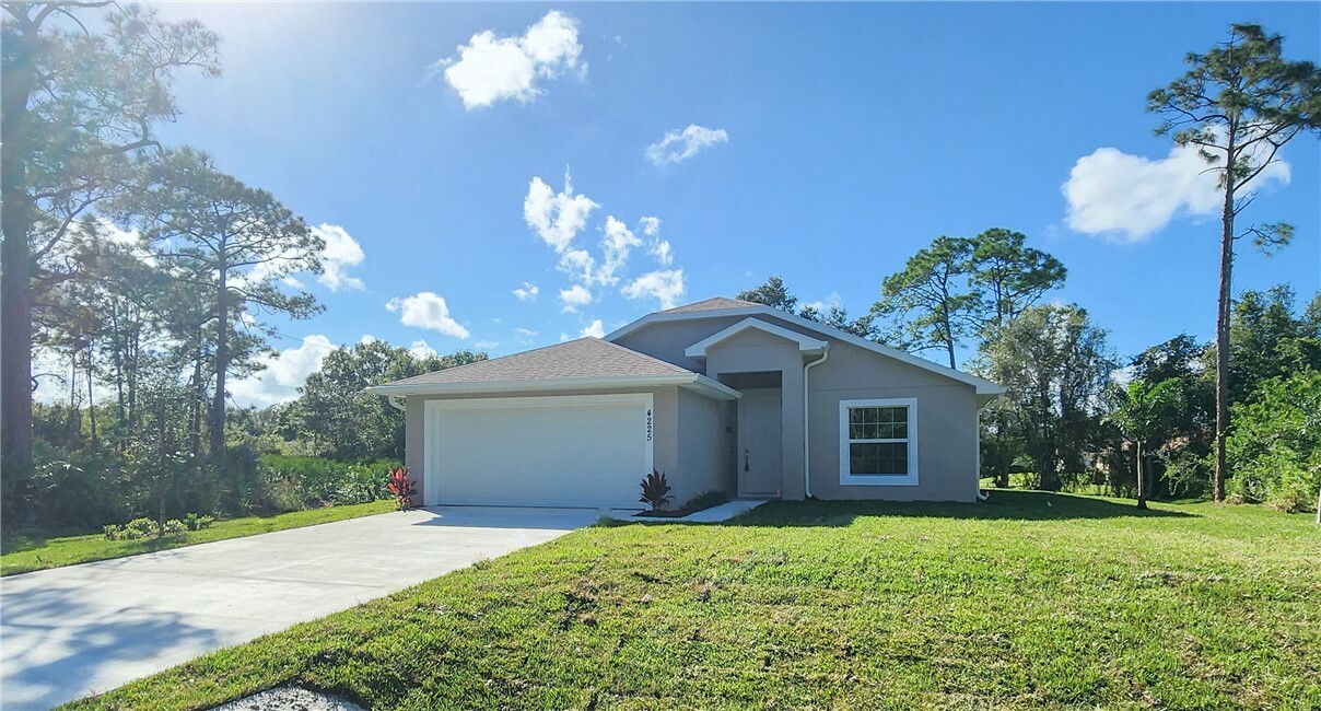 Property Photo:  1835 38th Lane  FL 32960 