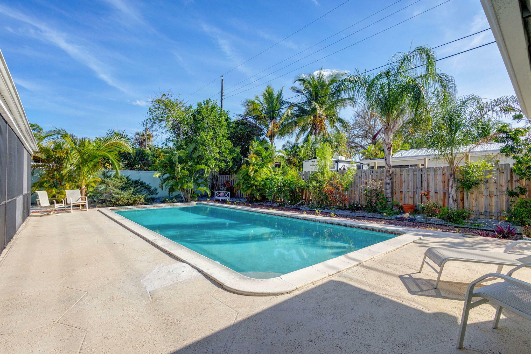 Property Photo:  313 Country Club Drive  FL 33469 