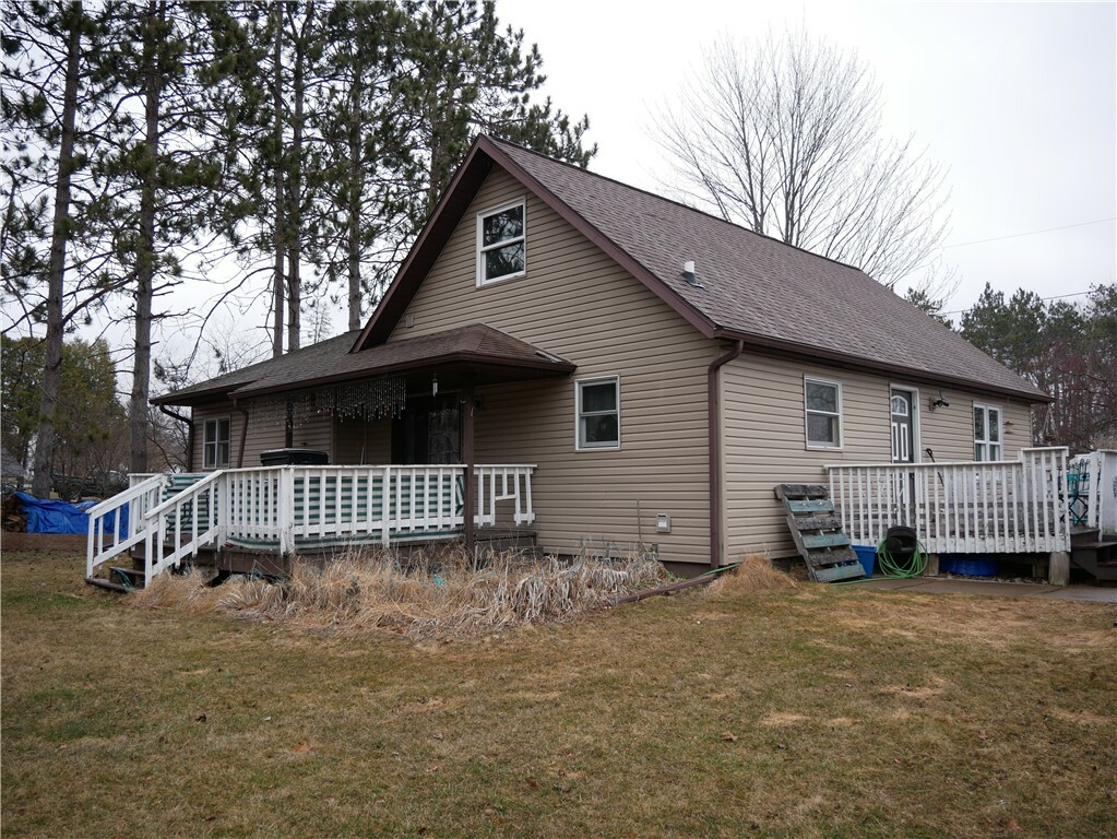 Property Photo: 718 E 9th Street S WI 54848