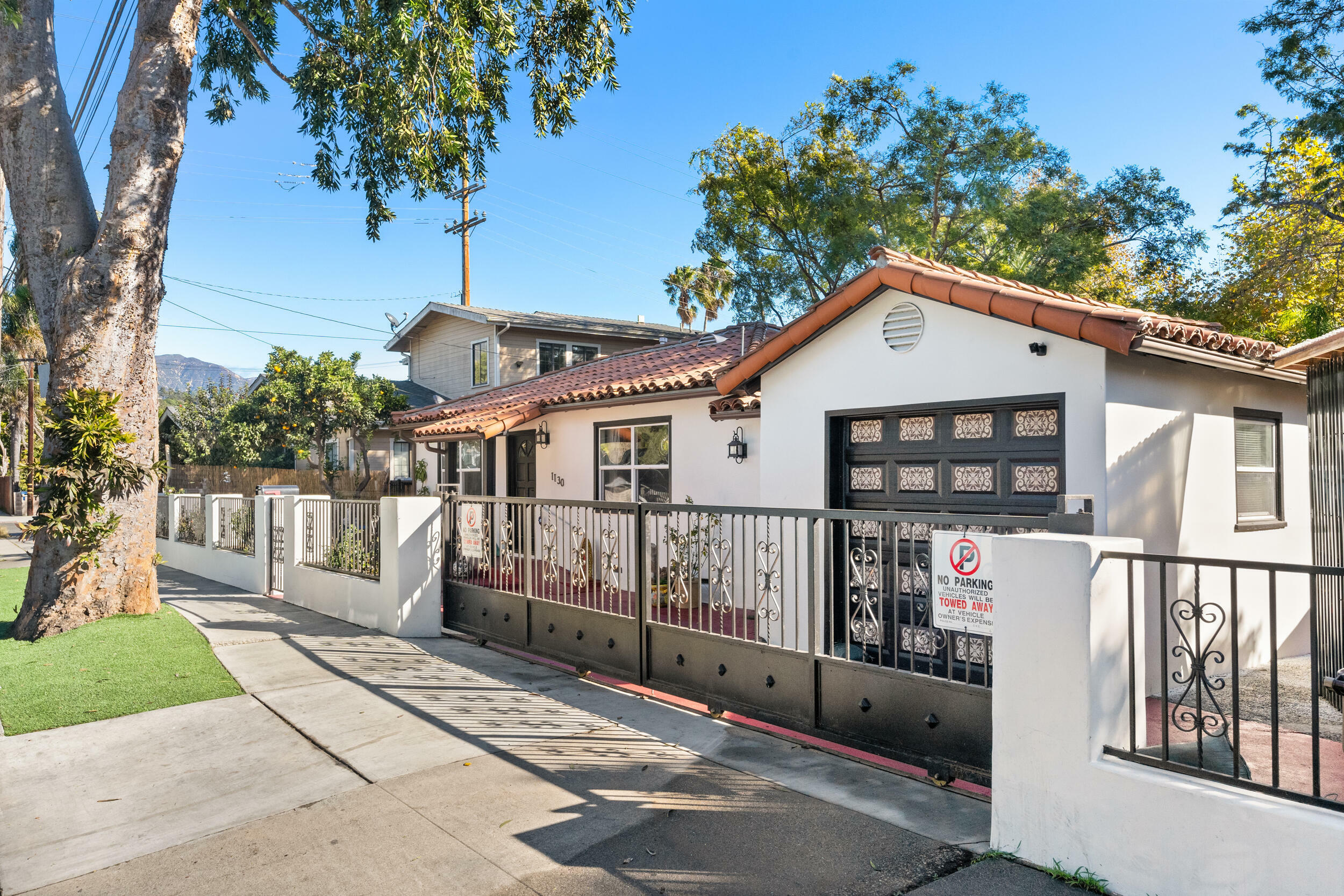 Property Photo:  1130 Hutash Street  CA 93103 