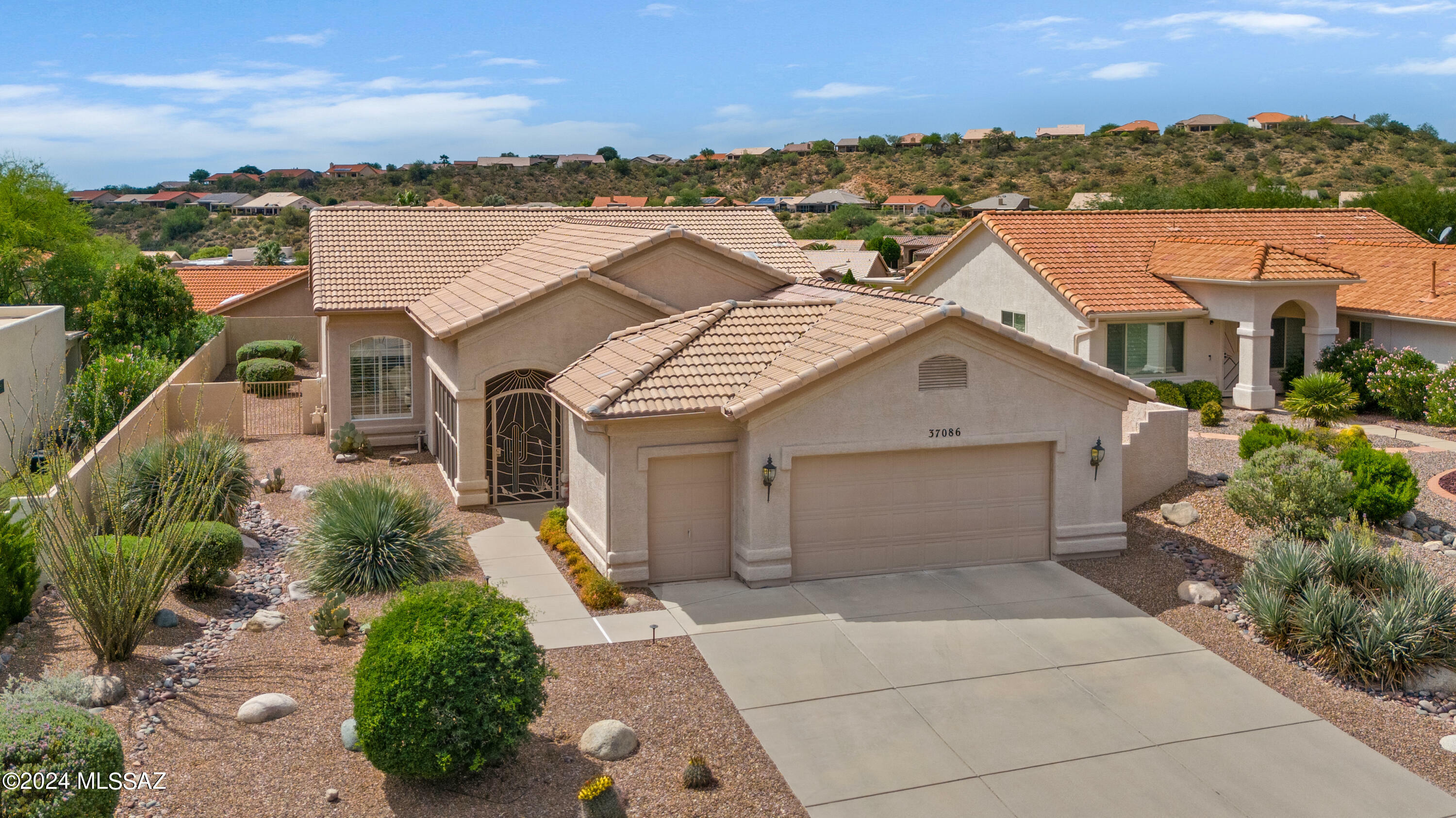 Property Photo:  37086 S Ridgeview Boulevard  AZ 85739 