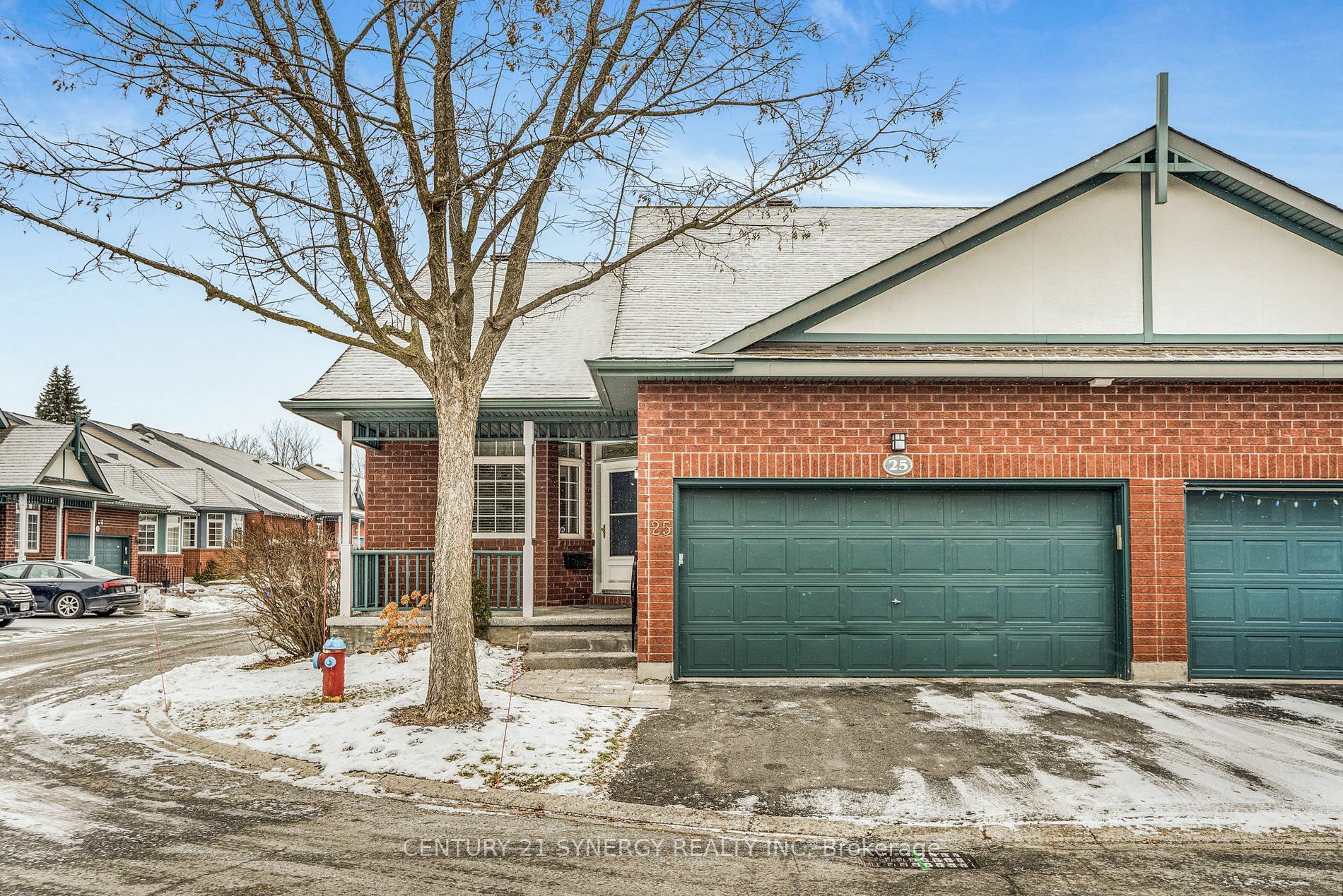 Property Photo:  25 Briardale Cres N  ON K2E 1C3 