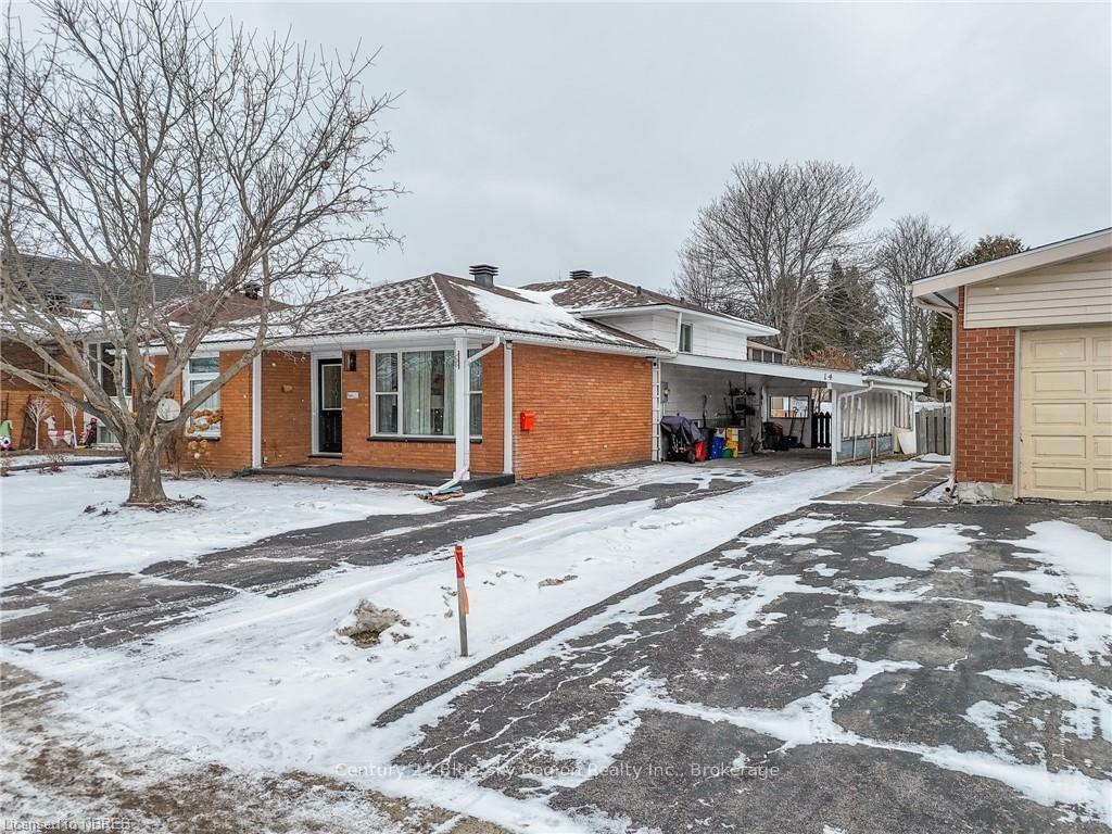 Property Photo: 14 Marshall Park Drive ON P1A 2N9