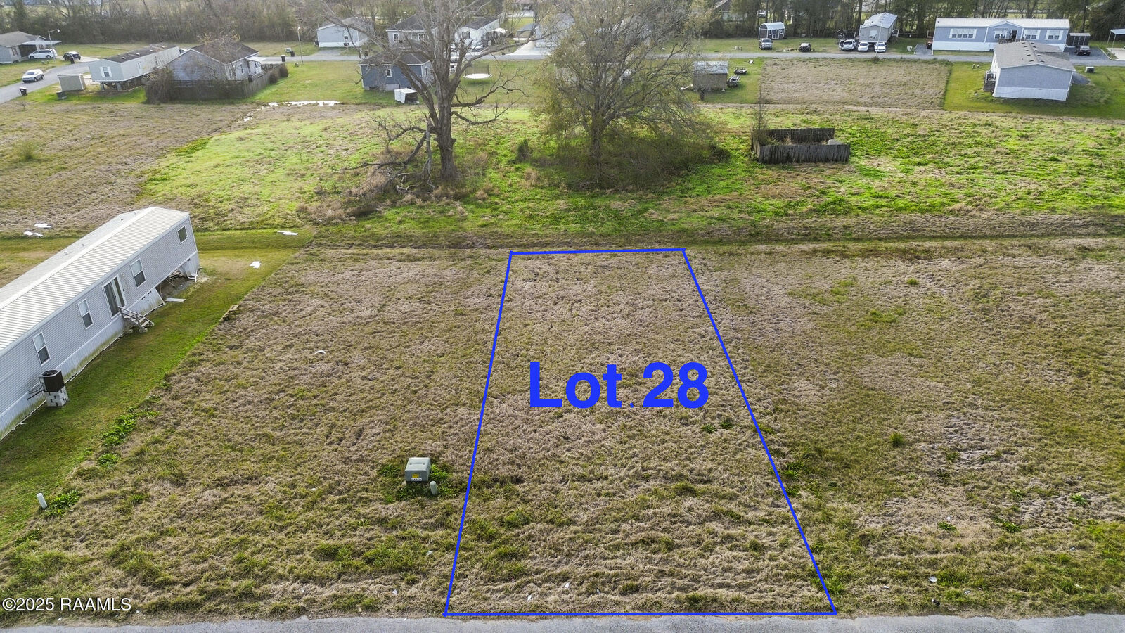 Property Photo: 209 Laurelwood Drive LA 70501