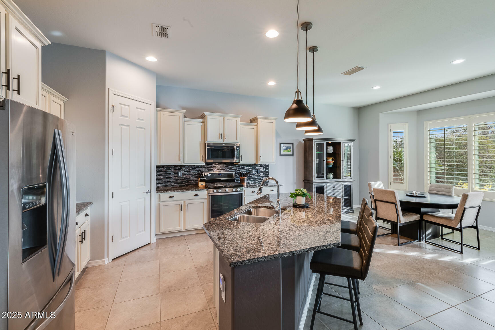 Property Photo: 5927 E Sienna Bouquet Place AZ 85331