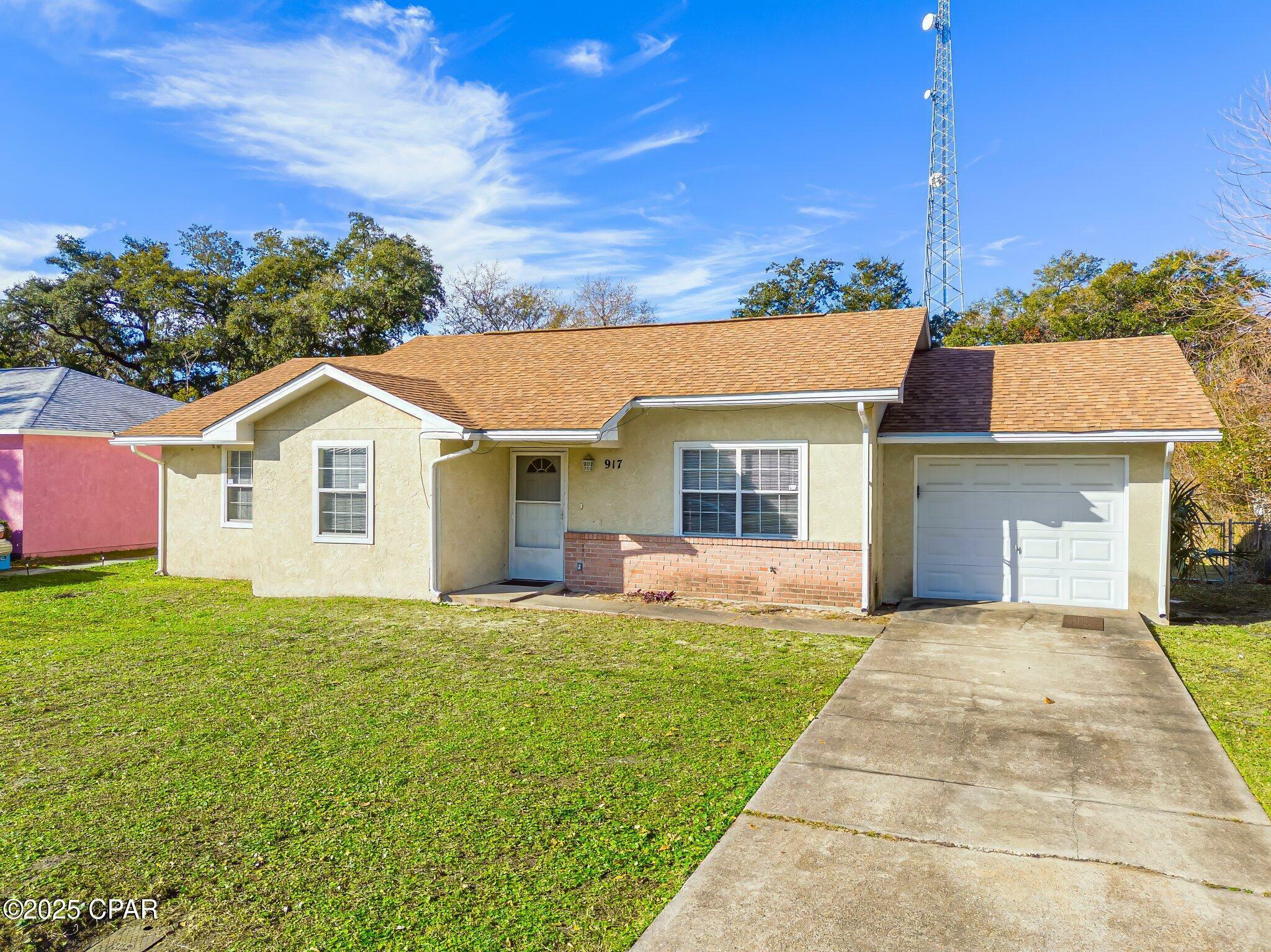 Property Photo:  917 Hamilton Avenue  FL 32401 