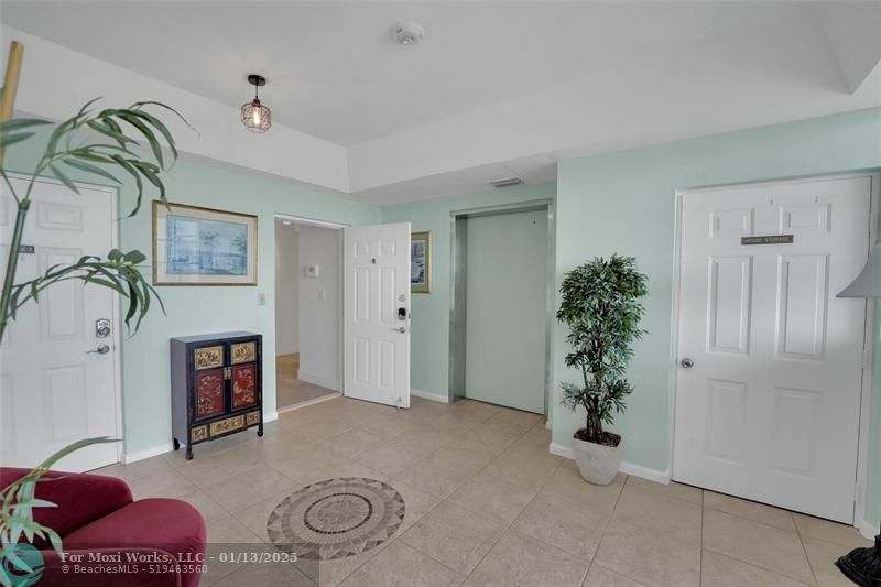 Property Photo:  4114 W Palm Aire Dr 146B  FL 33069 