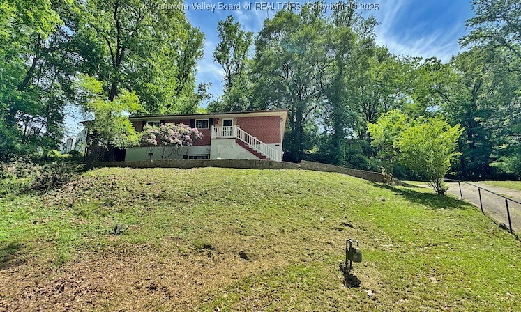 Property Photo: 407 South Street WV 25303