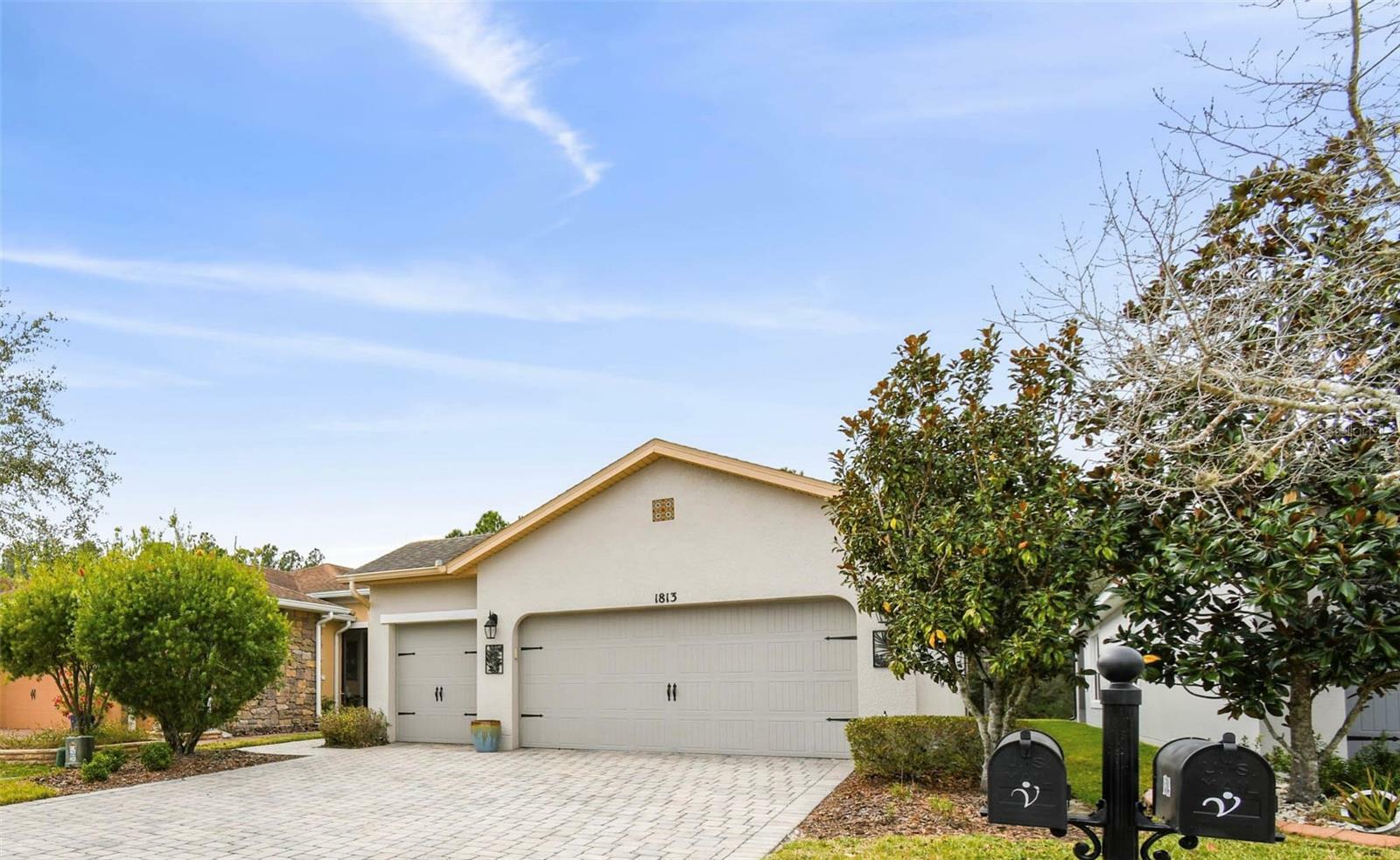 Property Photo:  1813 Pelican Hill Way  FL 34759 