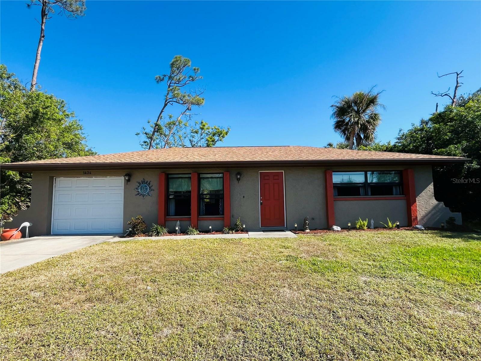 Property Photo: 1434 Viscaya Drive FL 33952