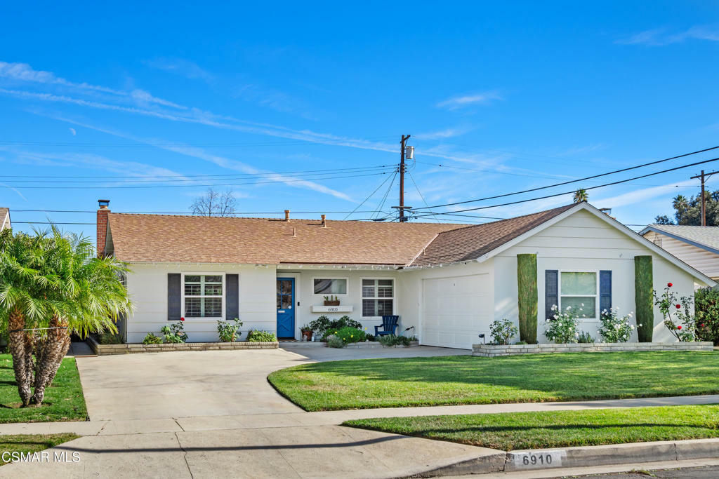 Property Photo:  6910 Dannyboyar Avenue  CA 91307 