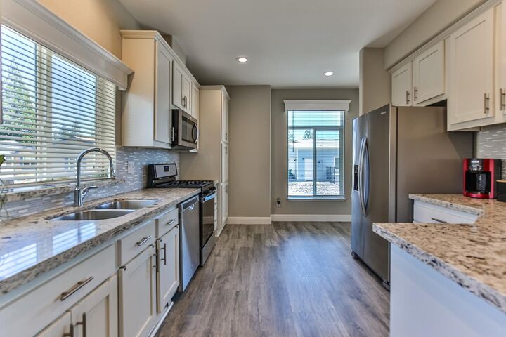 10088 Heritage Oak Drive  Grass Valley CA 95949 photo