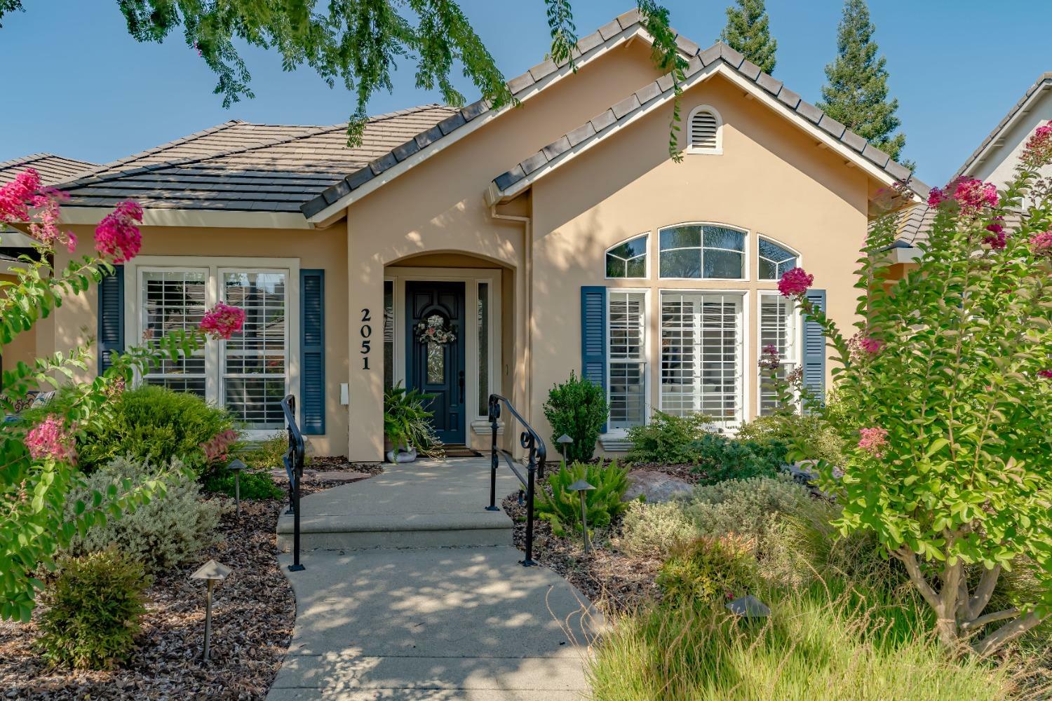 Property Photo:  2051 Kilpatrick Way  CA 95746 