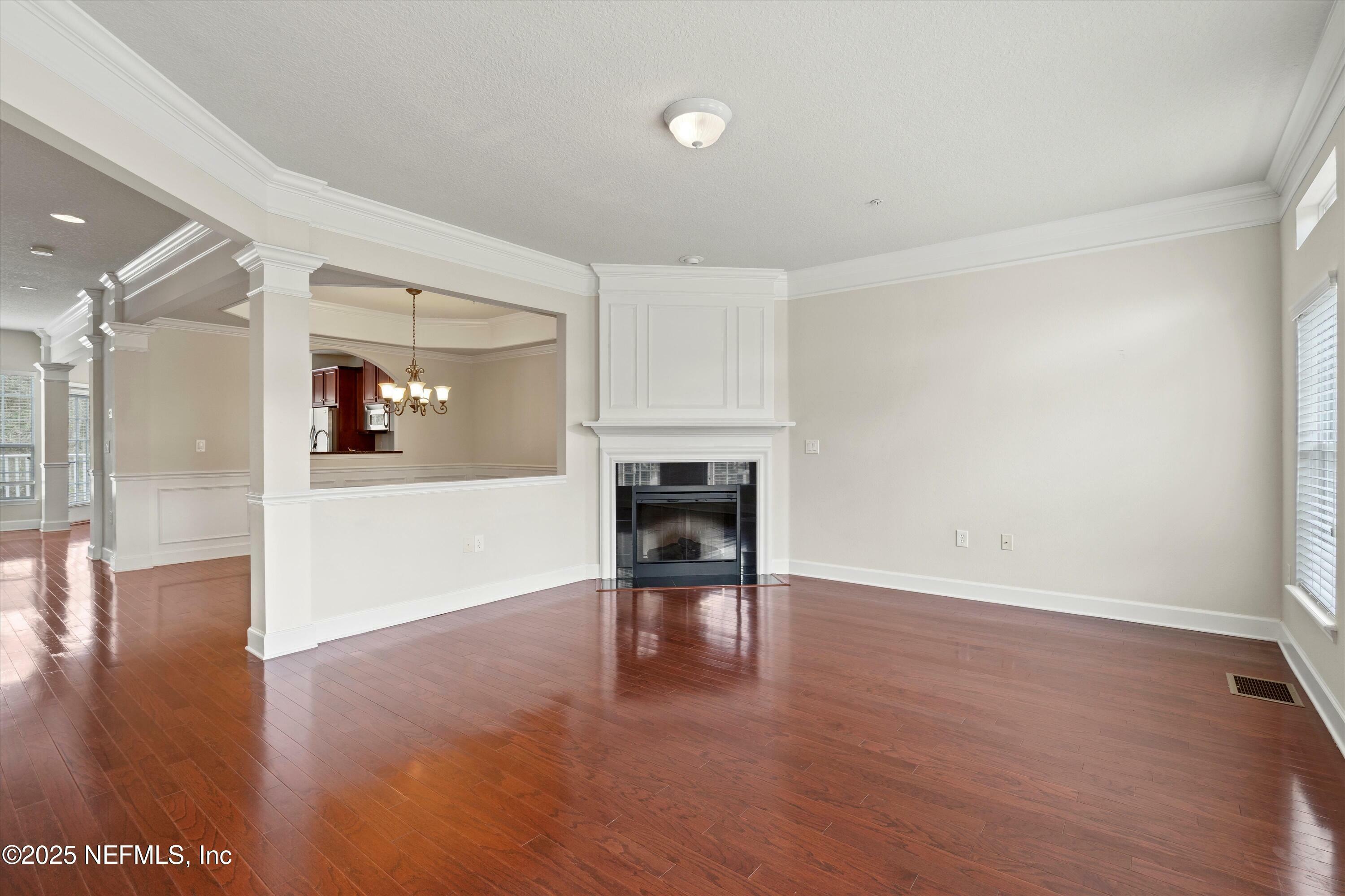 Property Photo:  4215 Studio Park Avenue  FL 32216 